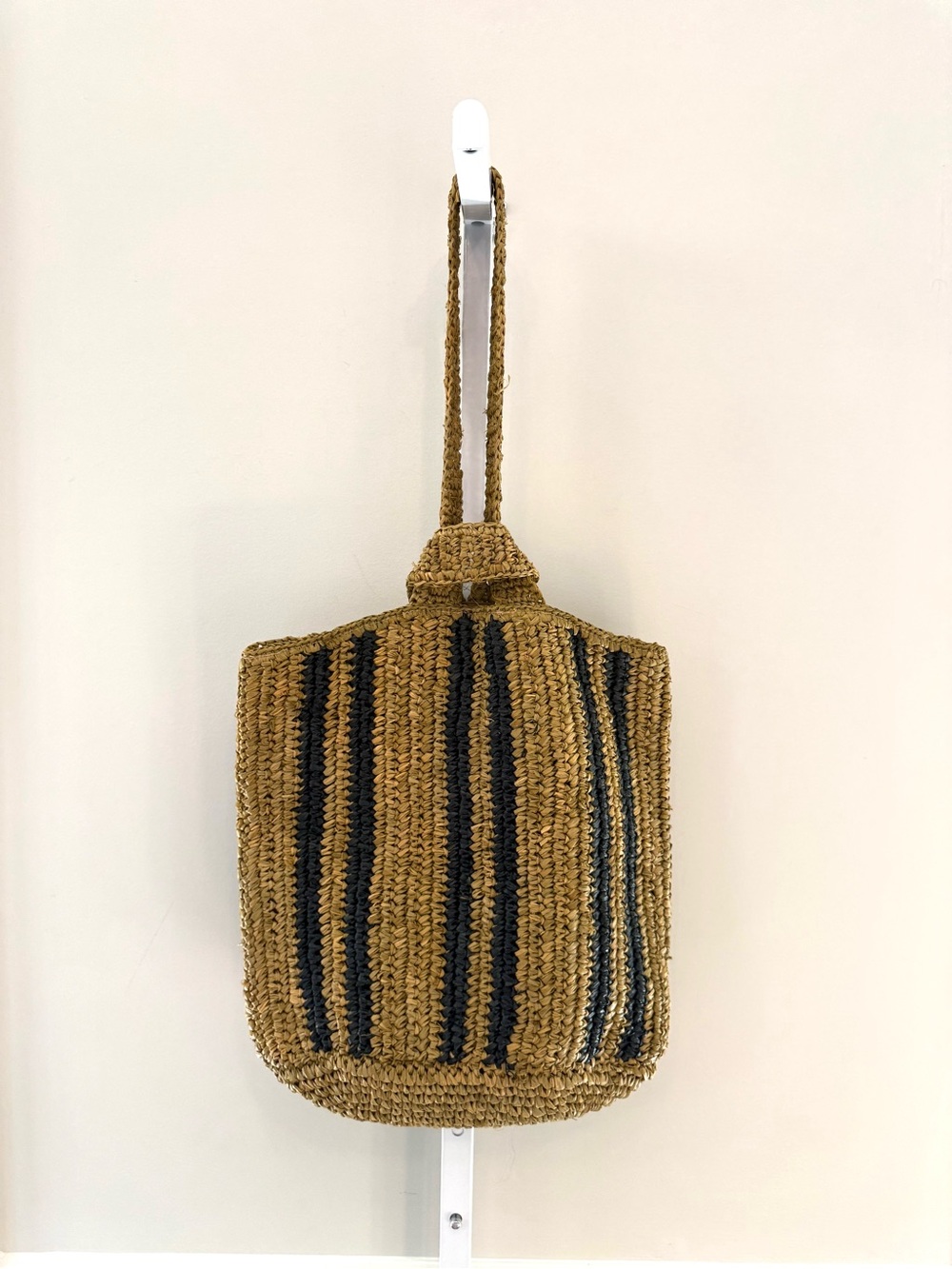 I Space by Monica Wise Andressa Stripe Woven Straw Bucket Bag NWT OS